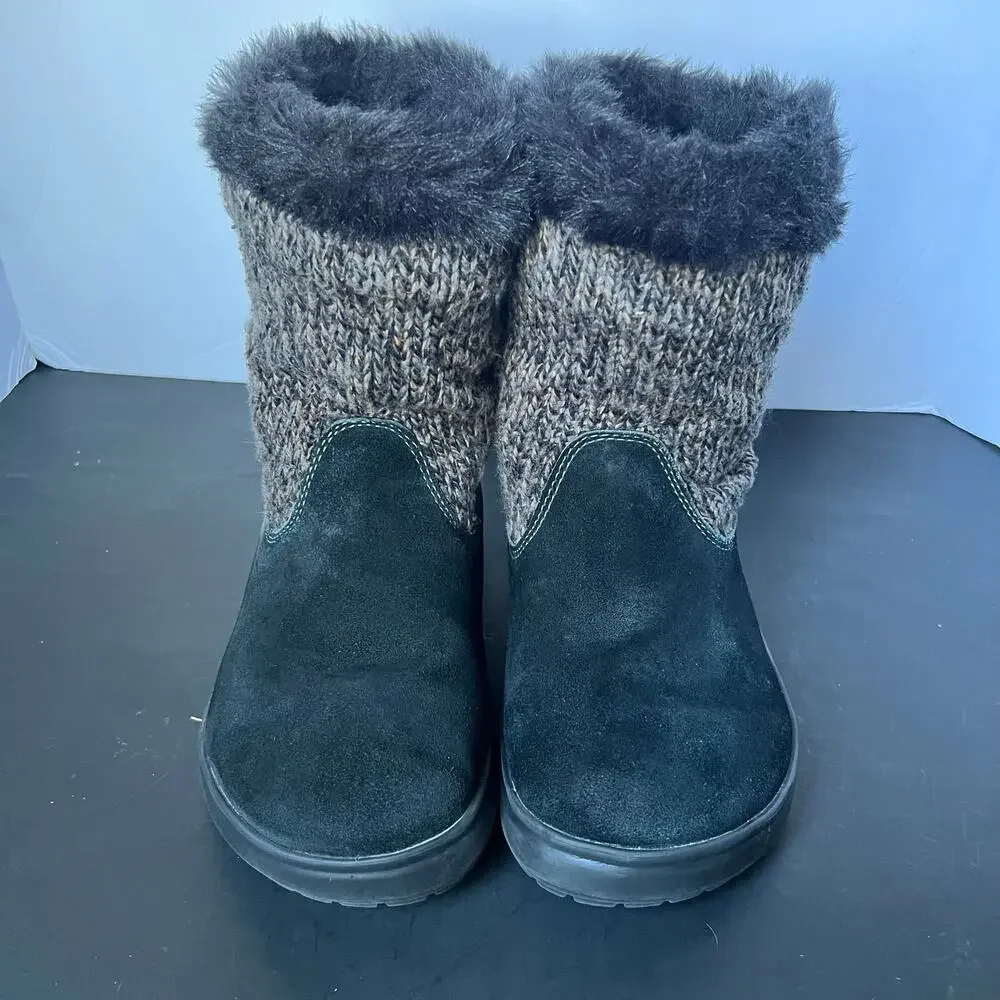 Crocs Womens Cozycrocs Cozy Boots Gray Black Leather Faux Fur Trim size 7